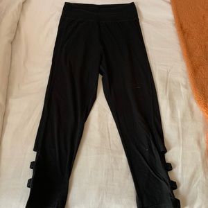 Black capre leggings